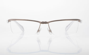 初めての老眼鏡、どんなレンズを選べば・・・？｜メガネのイタガキ｜群馬、長野、埼玉、栃木に店舗展開